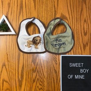 3/$10 HB Bibs- Set of Two Green & White